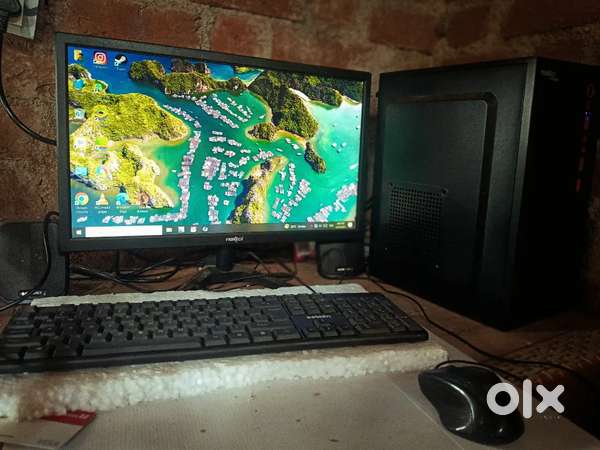 PC Full set-up only 1 month use 1kybord 1 mouse 2 spike