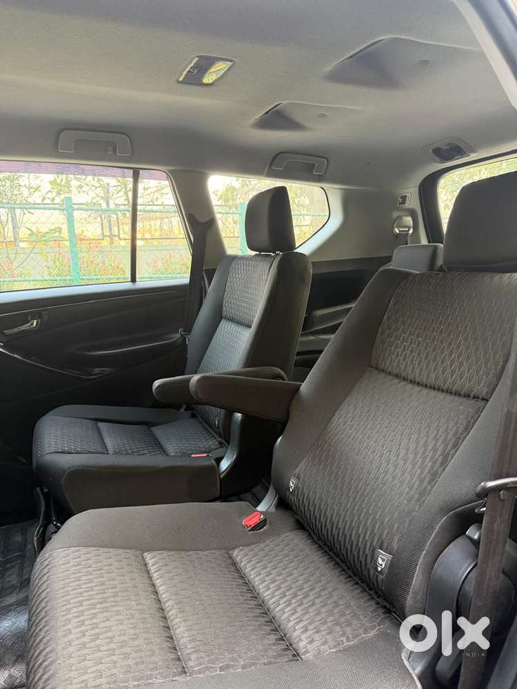 Toyota Innova Crysta 2.4 G Mt, 2017, Diesel