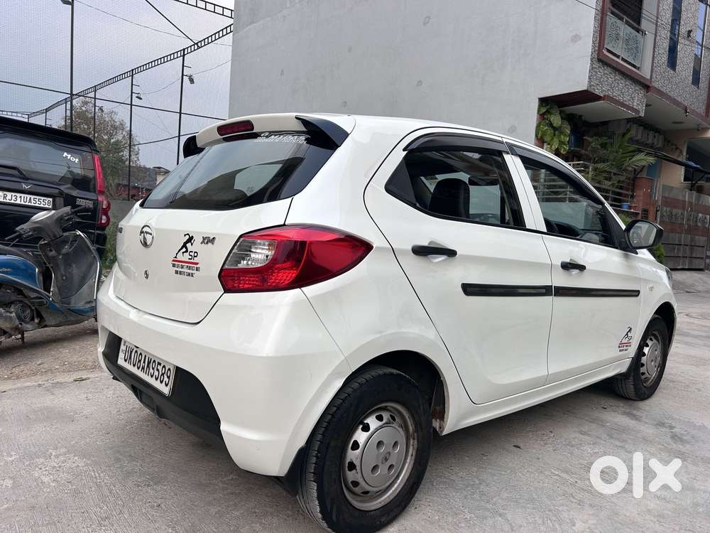 Tata Tiago 1.2 Revotron Xm, 2016, Petrol