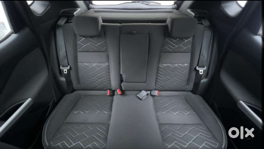 Nissan Magnite 1.0 Xv Premium Turbo Cvt (o), 2023, Petrol