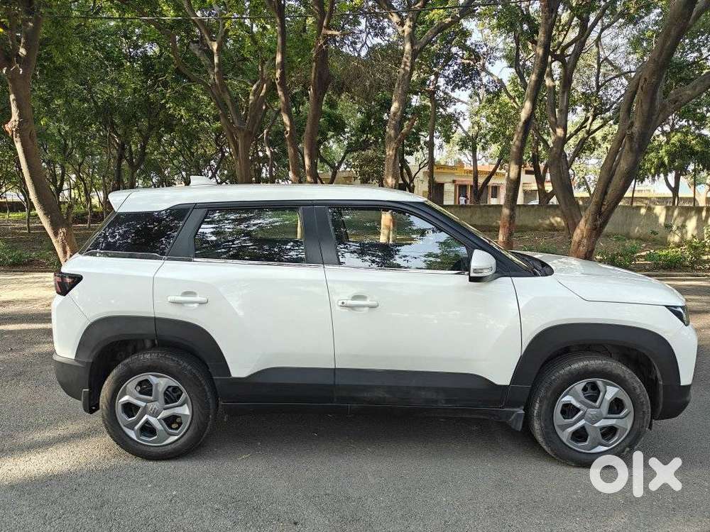 Maruti Suzuki Brezza 1.5 Vxi Cng, 2023, Cng & Hybrids