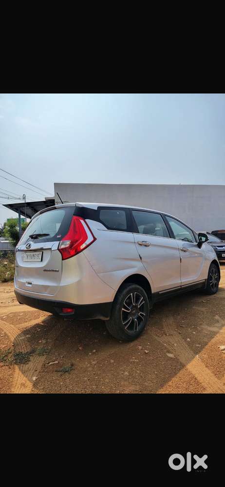 Mahindra Marazzo M8, 2019, Diesel