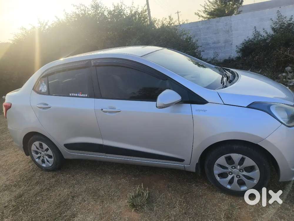 Hyundai Xcent 2016