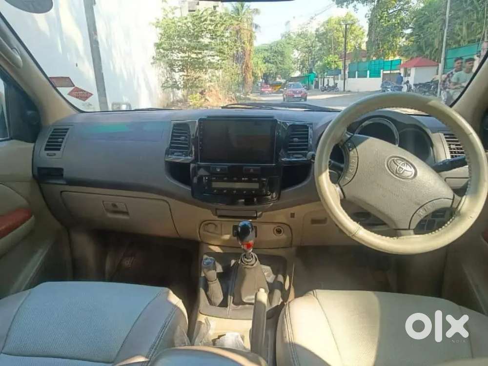 Toyota Fortuner 2010 4x4 Diesel Manual