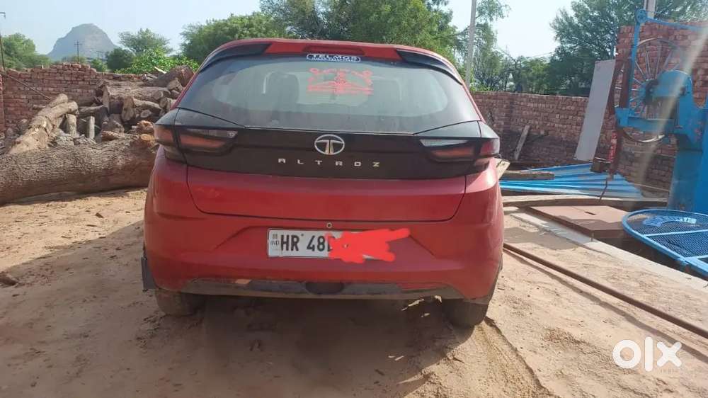 Tata Altroz October 2020 Petrol 75000 Km Driven In Red Colour