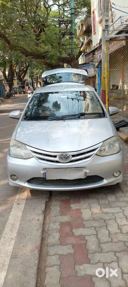 Toyota Etios Liva 2013 Petrol 100000 Km Driven