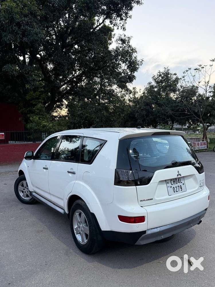 Mitsubishi Outlander 2.4 Cvt, 2009, Petrol