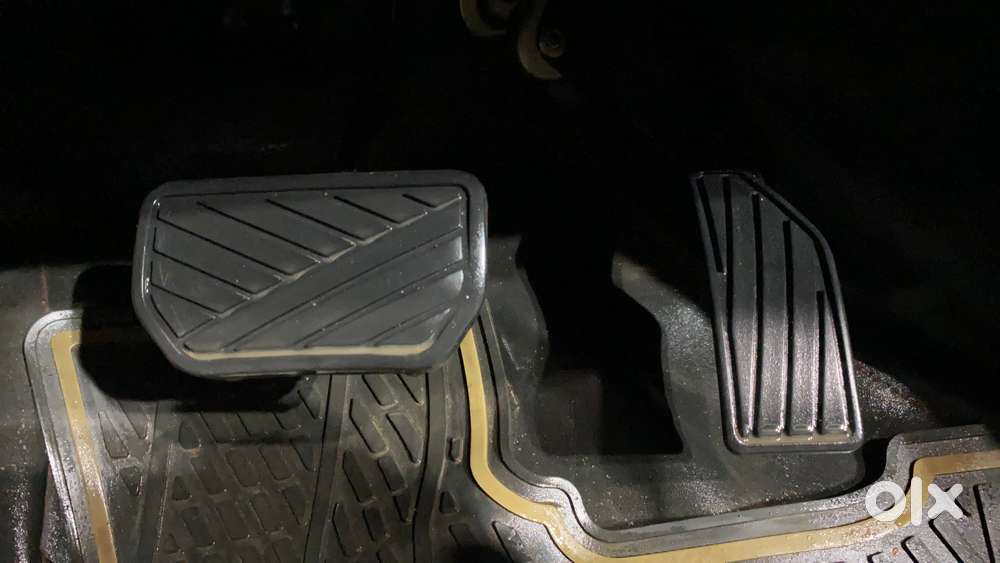 Maruti Suzuki Swift Dzire Amt Zdi, 2017, Diesel