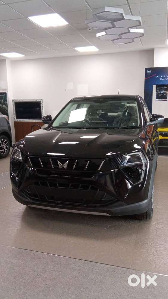 Mahindra Xuv 3xo 2024 Petrol 16000 Km Driven
