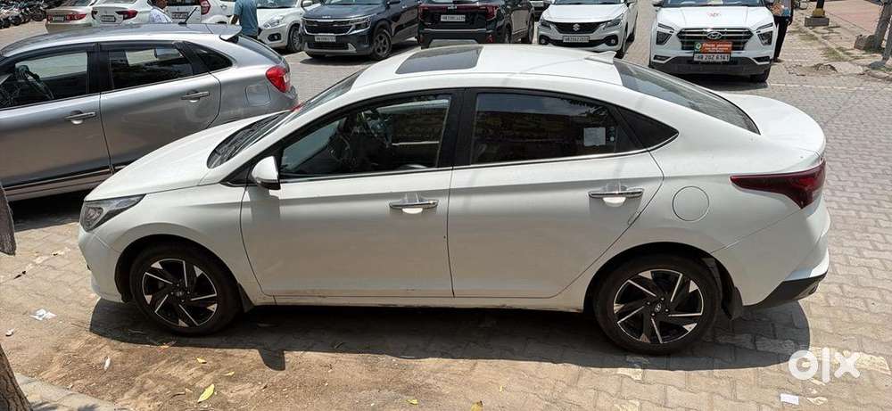 Hyundai Verna Petrol 2023
