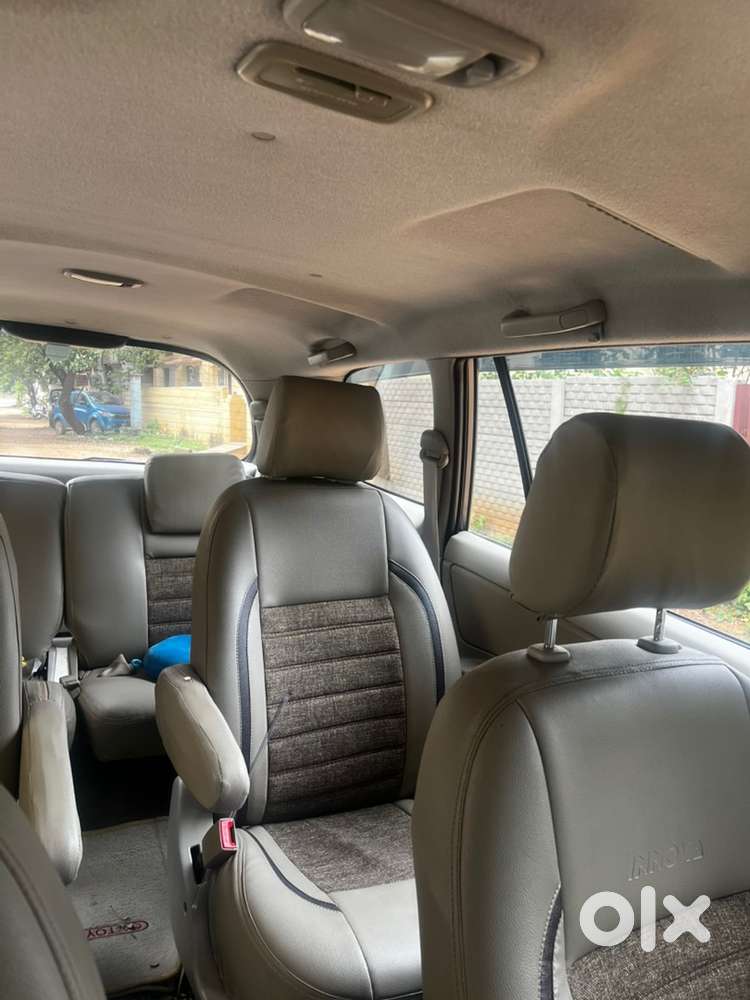 Toyota Innova 7 Str 2014