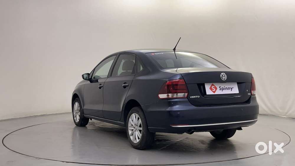 Volkswagen Vento 2010-2013 Petrol Highline, 2015, Petrol