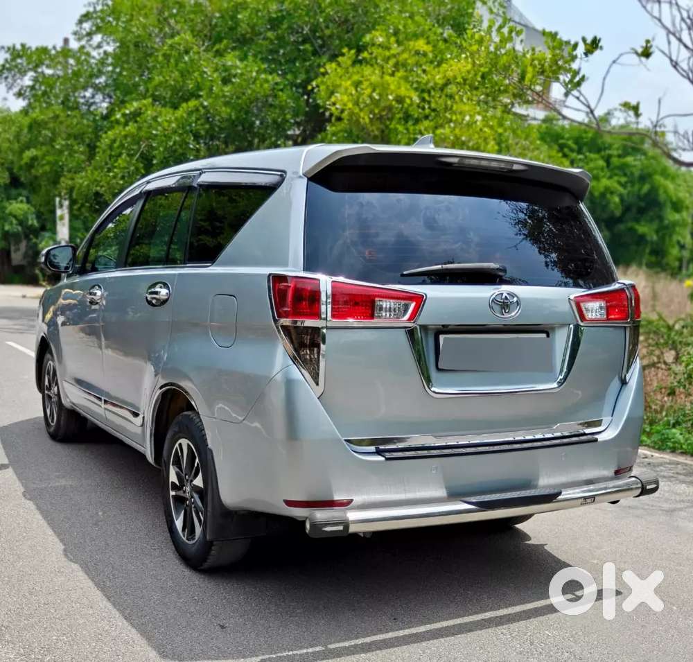 Toyota Innova Crysta 2016