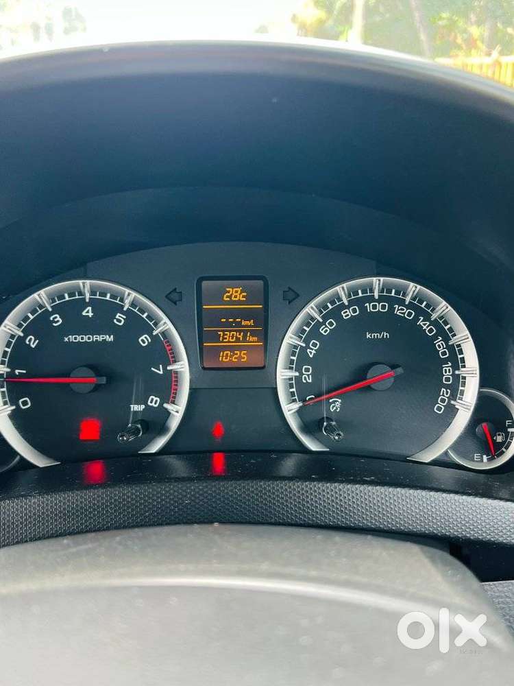 Maruti Suzuki Swift Zxi, 2017, Petrol