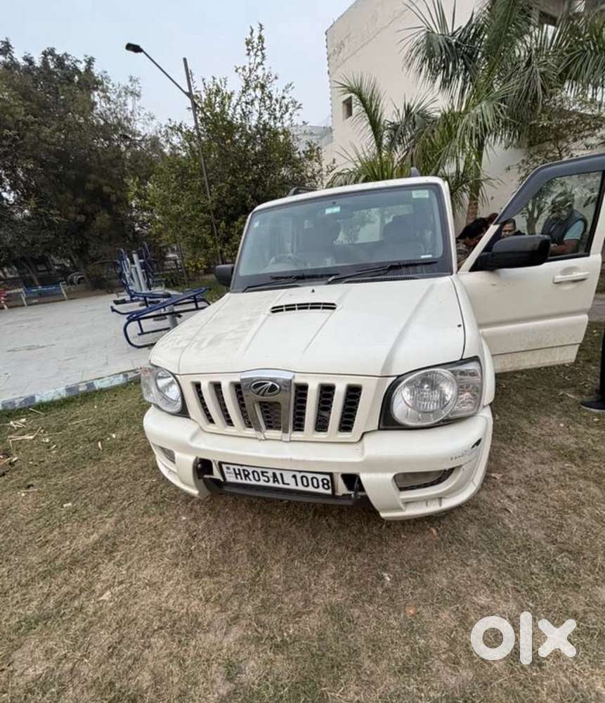 Mahindra Scorpio 2014 Diesel Manual 2.2 S Mt 7 Str