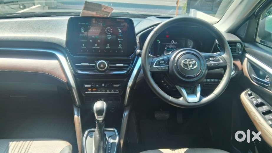 Toyota Urban Cruiser Hyryder 1.5 V Hybrid, 2024, Petrol