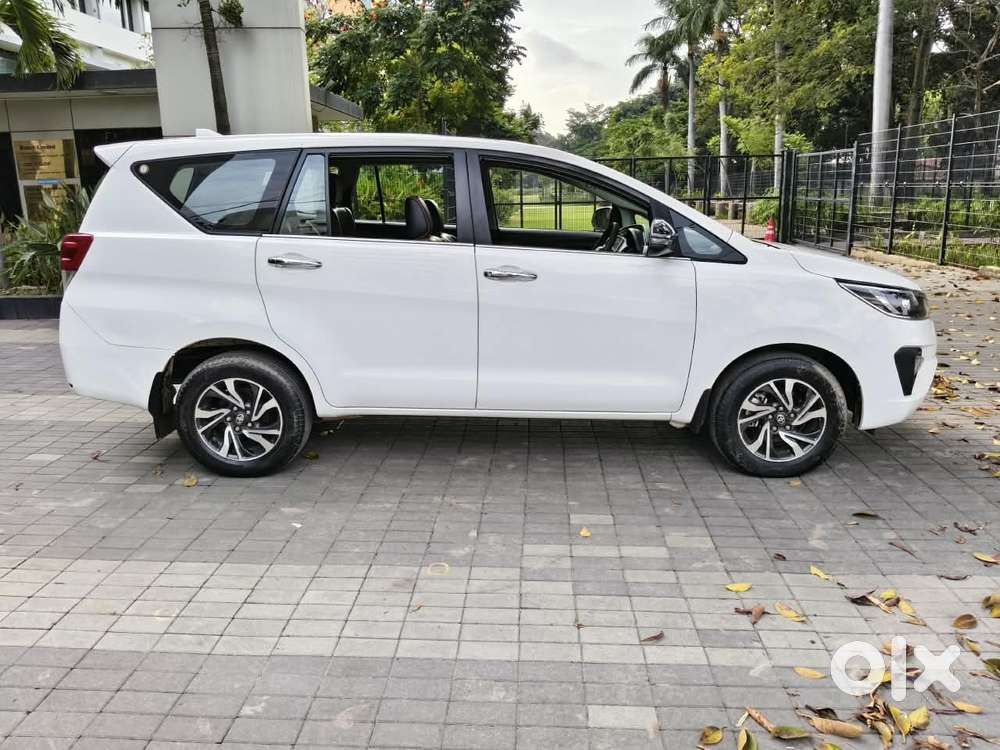 Toyota Innova Crysta [2020-ongoing] 2.4 Gx At 7 Str, 2021, Diesel