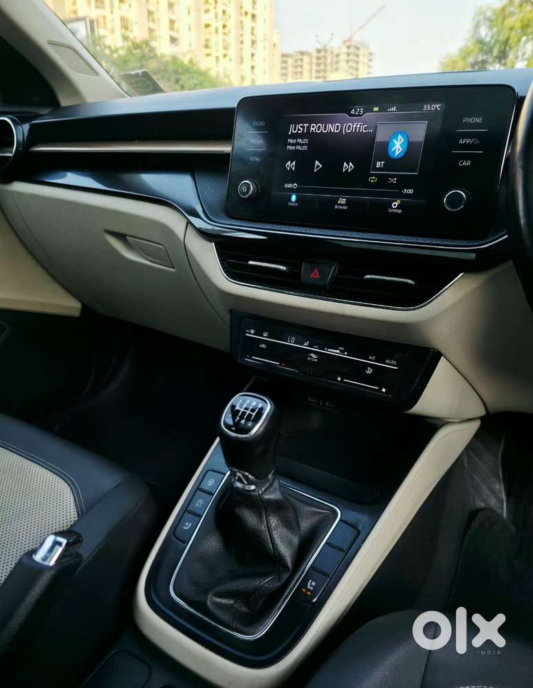 Skoda Slavia 1.0 Tsi Style, 2023, Petrol