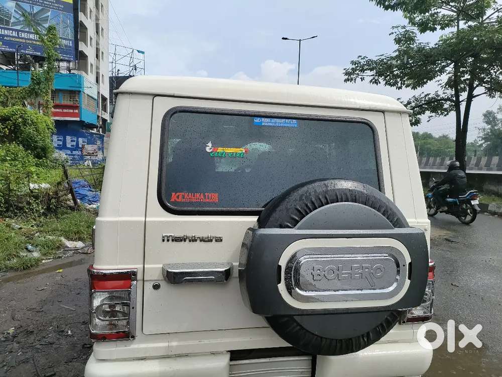 Mahindra Bolero Slx 2011
