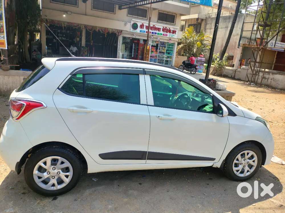 Hyundai Grand I10 Sports 2018 Petrol