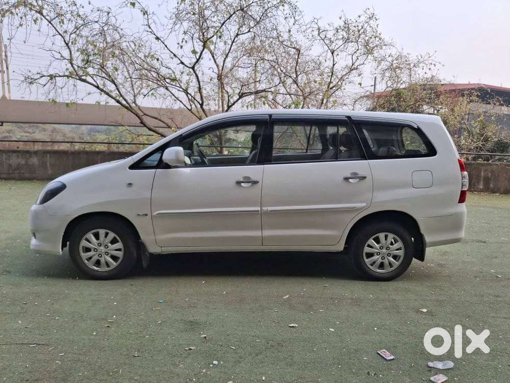 Toyota Innova 2.5 V 7 Str, 2010, Diesel