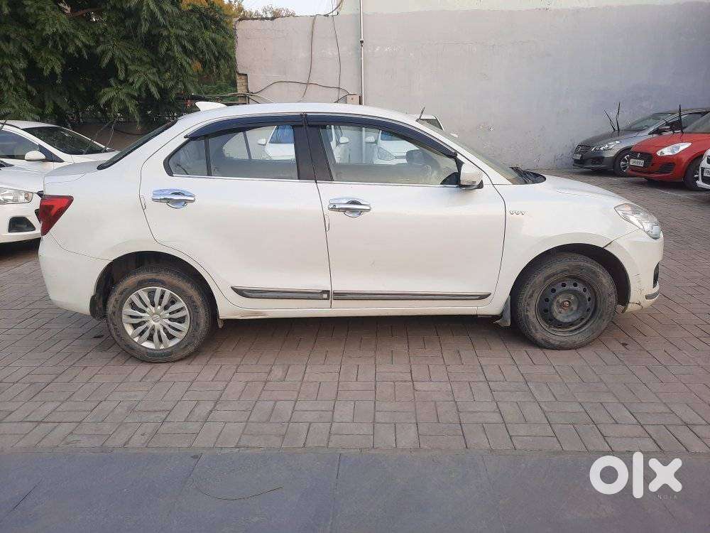 Maruti Suzuki Dzire 1.2 Vxi, 2018, Petrol