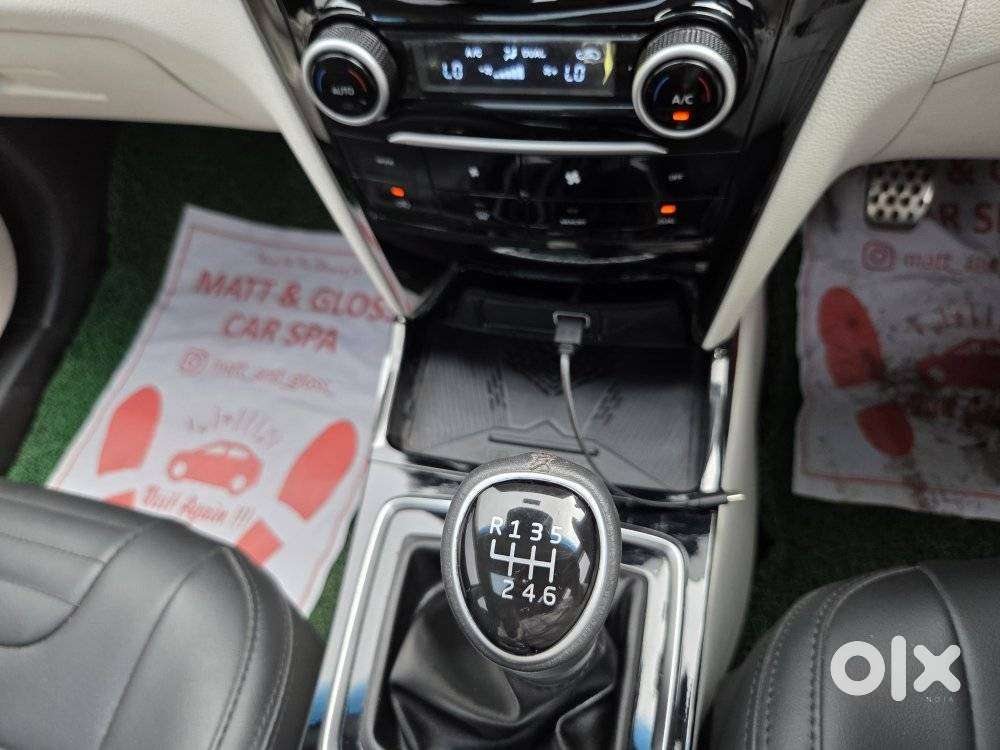 Mahindra Xuv 3xo Ax5l Pg Mt, 2026, Petrol