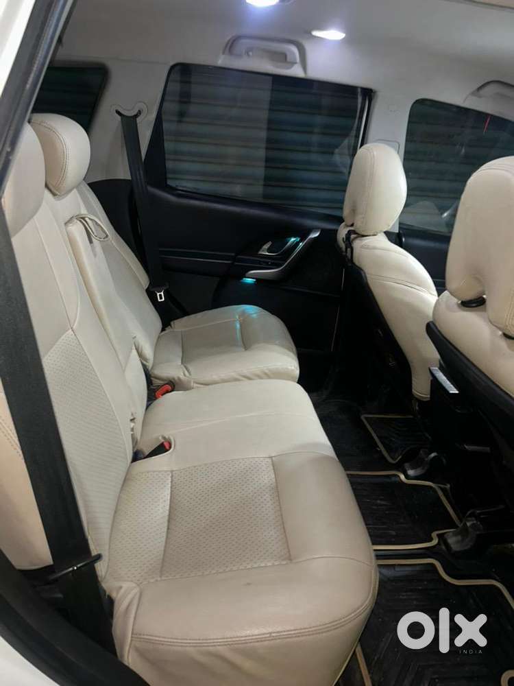 Mahindra Xuv500 2018 Diesel 60000 Km Driven