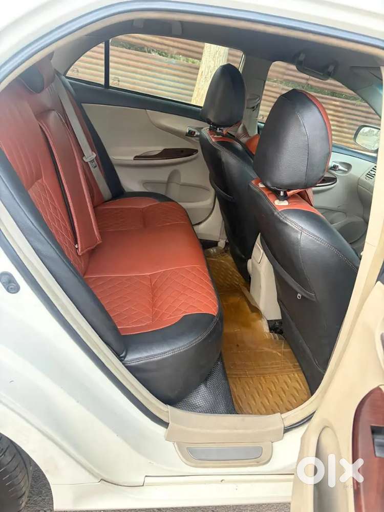 Toyota Corolla Altis 2012