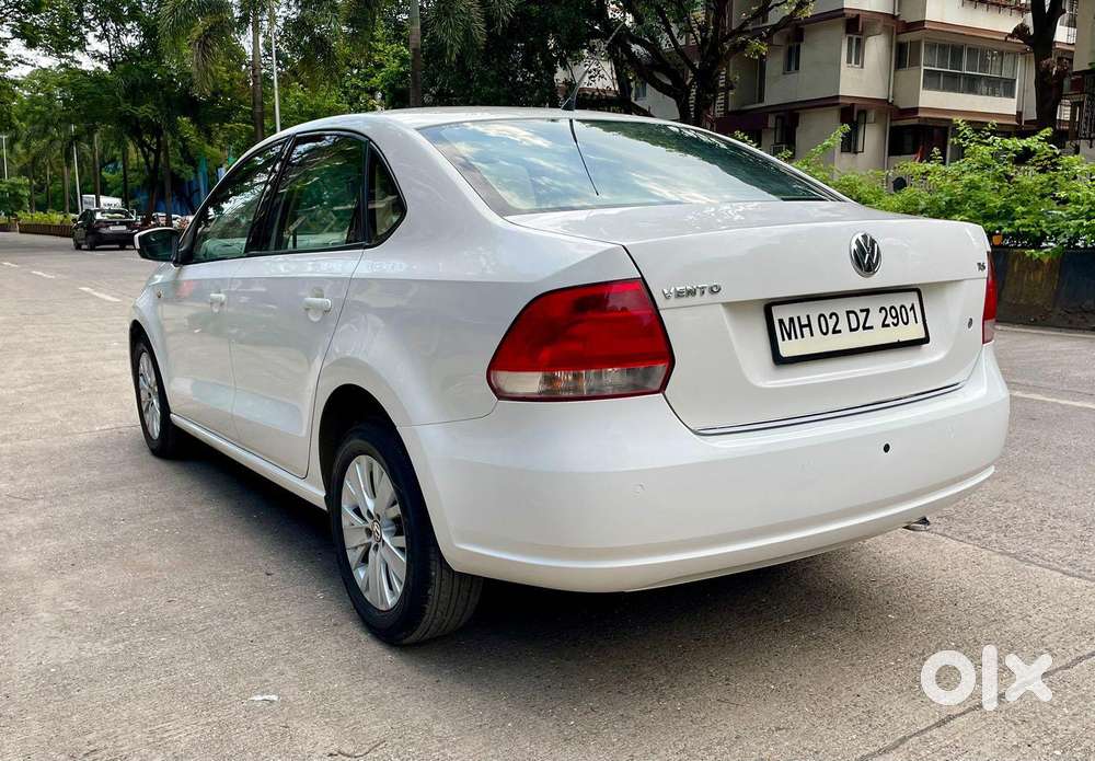 Volkswagen Vento 1.2 Tsi Highline At, 2015, Petrol
