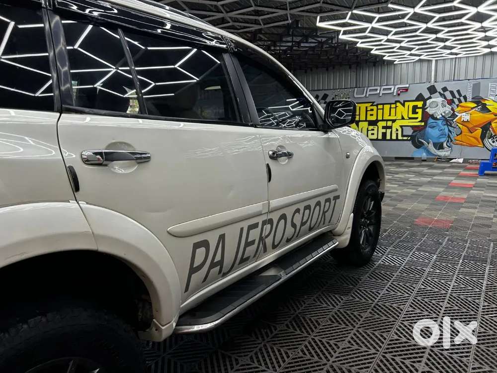 Mitsubishi Pajero Sport 2013 Diesel 100000 Km Driven