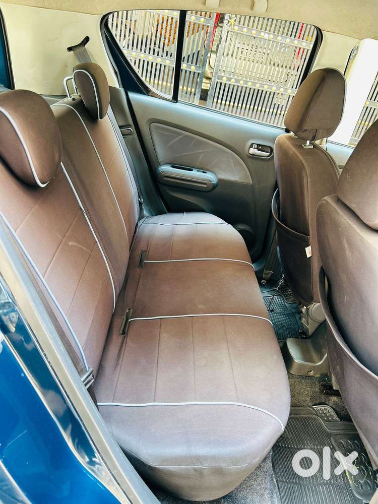 Maruti Suzuki Ritz Vxi, 2011, Petrol