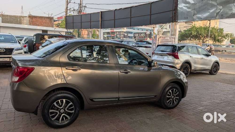 Maruti Suzuki Dzire 1.2 Vxi Cng, 2023, Cng & Hybrids
