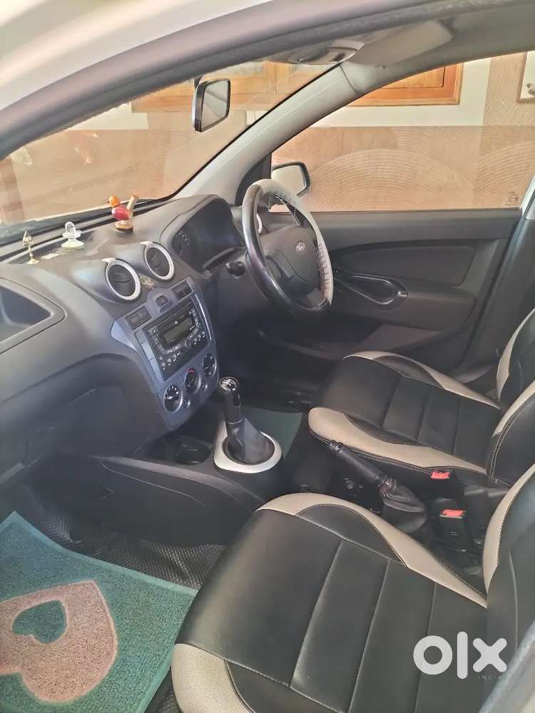 Ford Figo 2015 Diesel 93430 Km Driven