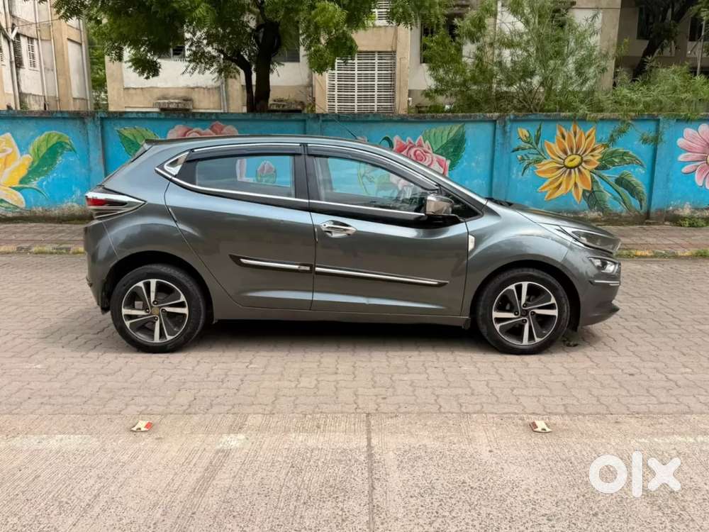 Tata Altroz Xz, 2022, Petrol
