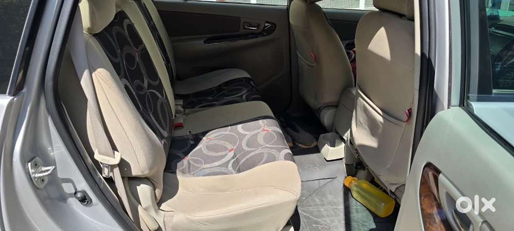 Toyota Innova 2.5 Vx 8 Str Bs-iii, 2014, Diesel