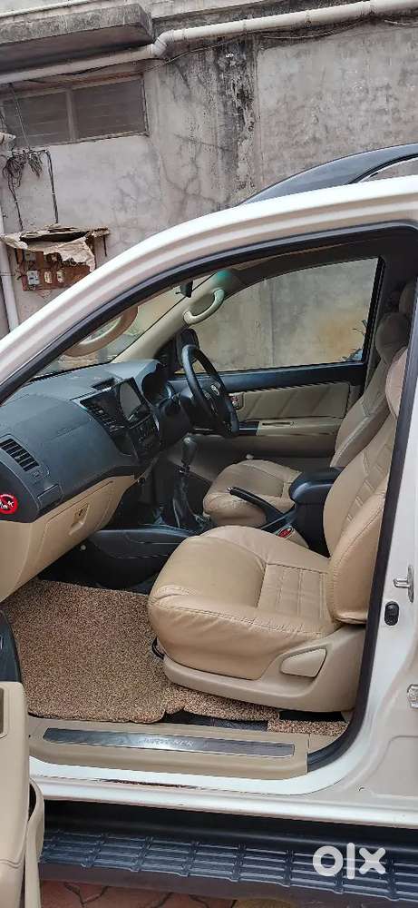 Toyota Fortuner 3.0 4x2 Manual Excellent Condition