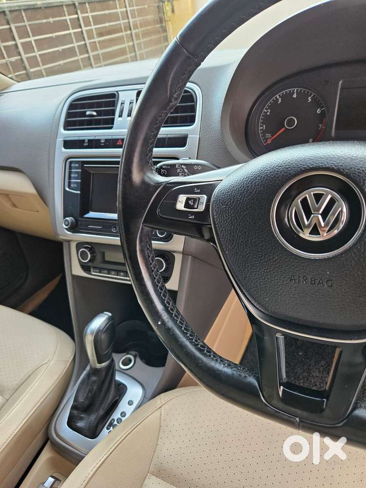 Volkswagen Vento 1.5 Highline Plus At 16 Alloy, 2017, Petrol