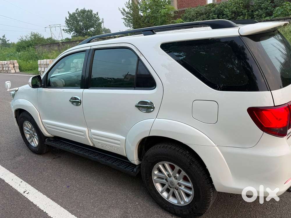Toyota Fortuner Diesel 2013