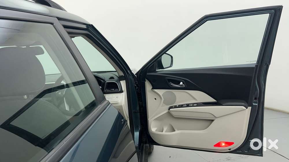 Mahindra Xuv300 W8 Diesel, 2020, Diesel
