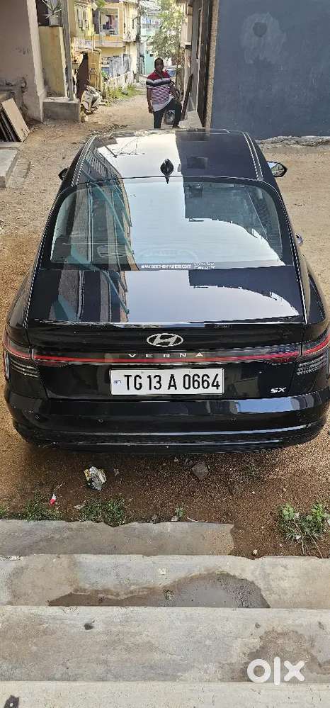 Hyundai Verna 2023 Petrol 25200 Km Driven