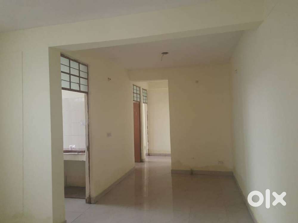 2BHK GROUND & CORNER FLOOR FLAT FOR SALE