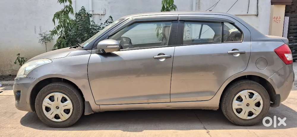 Maruti Suzuki Swift Dzire 2014 Petrol Well Maintained Singly Handled