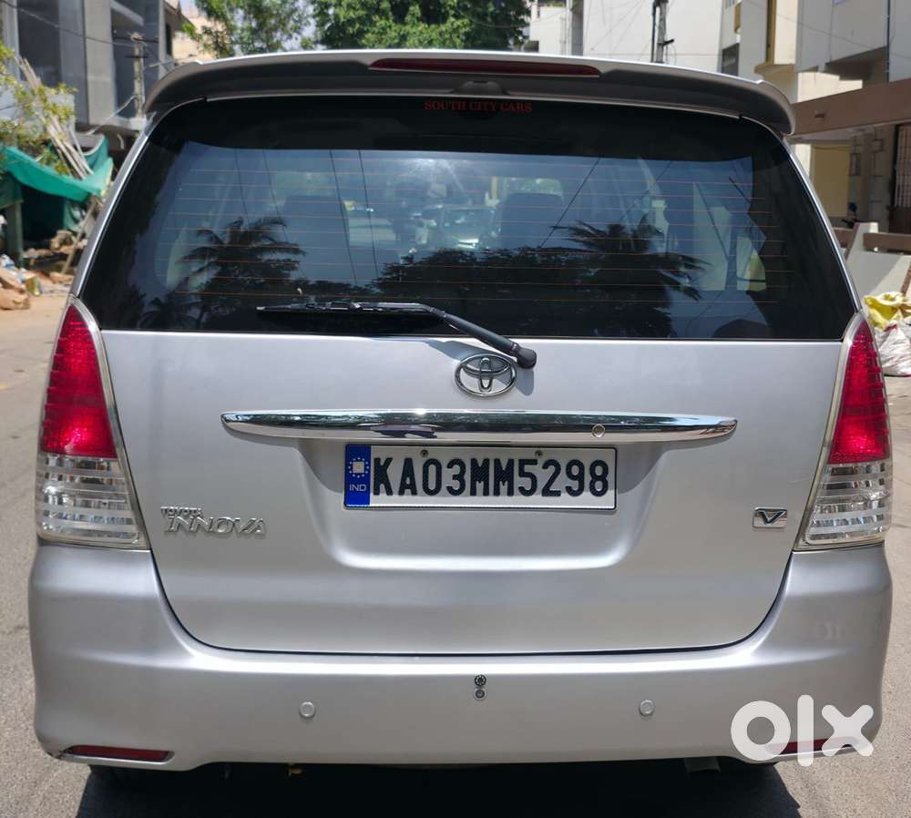 Toyota Innova 2.5 Vx 8 Str Bs-iii, 2010, Diesel
