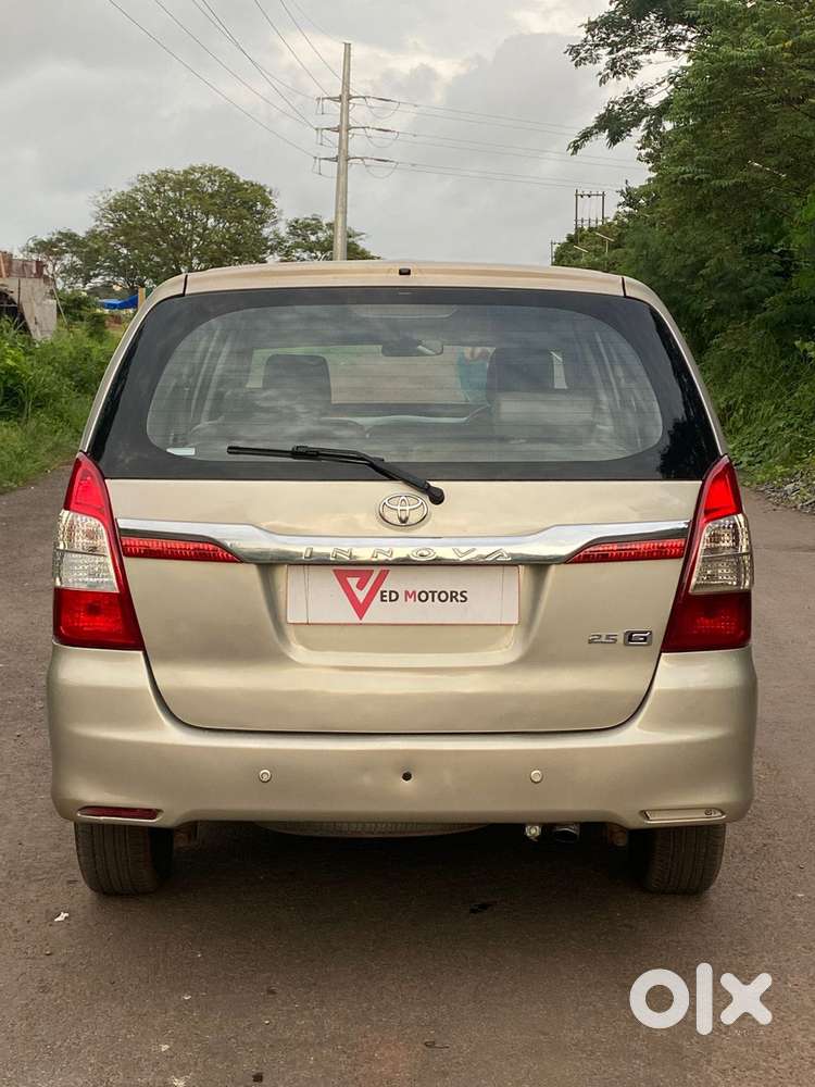 Toyota Innova 2.5 G (diesel) 8 Seater Bs Iv, 2014, Diesel