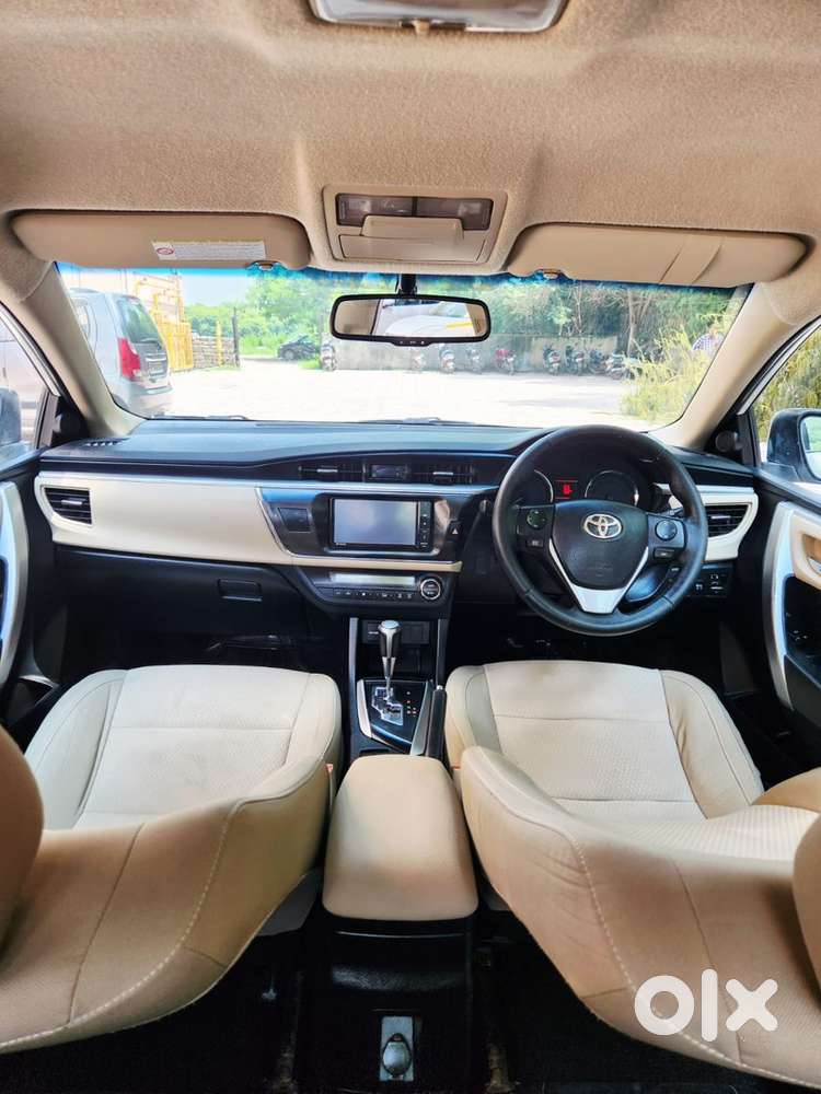 Toyota Corolla Altis 2015