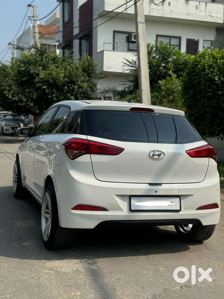 Elite I20 Magna