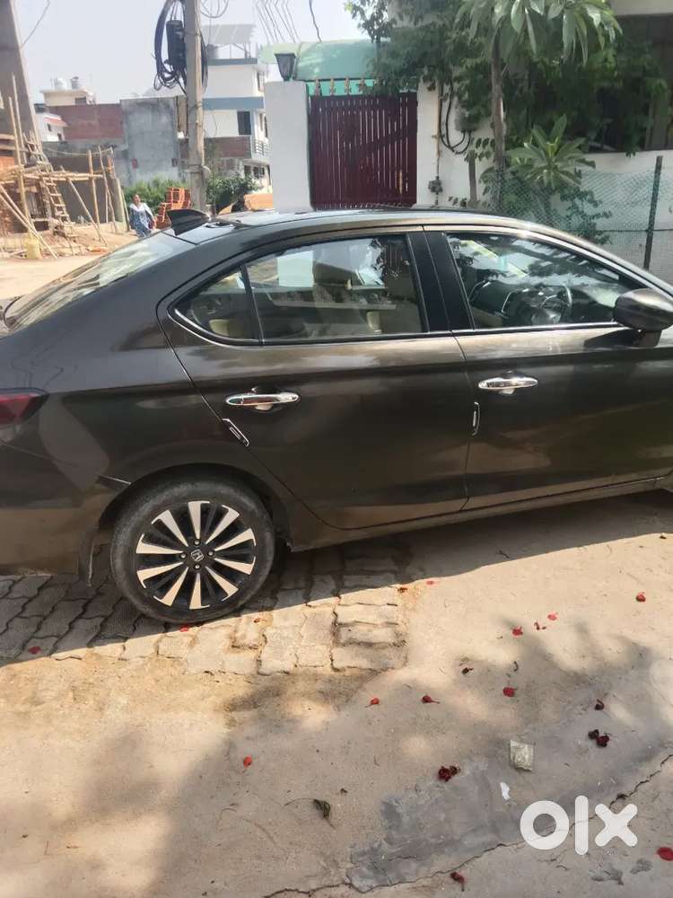 Honda City Zx 2023 Petrol 36000 Km Driven