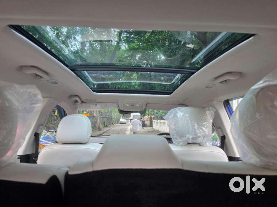 Mahindra Xuv700 2.2 Ax 7 Diesel At Luxury Pack Str, 2025, Diesel