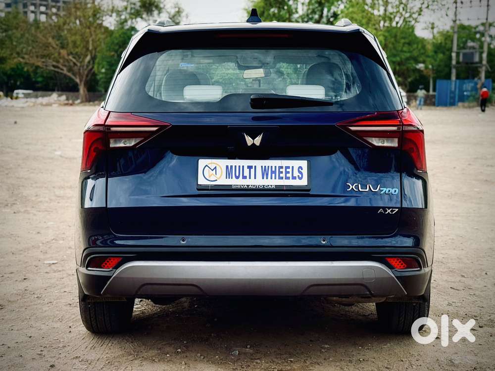 Mahindra Xuv700 2.0 Ax 7 Petrol At Str, 2024, Petrol